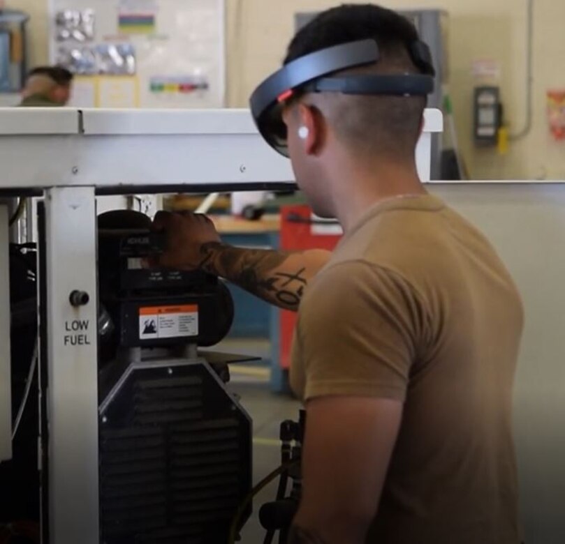 Augmented Reality connects engineers with aircraft maintainers > Joint ...