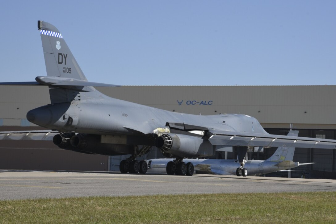 Boeing B-1B Lancer, 86-0109, 'Spectre' taxis to park at the Oklahoma City Air Logistics Complex, Tinker Air Force Base, Oklahoma, Oct. 26, 2018, after completing a ferry flight with the 10th Flight Test Squadron, Air Force Reserve Command. The jet was ferried from Midland International Air & Space Port to Tinker where it will undergo depot-level maintenance and upgrades with the Oklahoma City Air Logistics Complex today. During a routine training flight May 1, the Dyess AFB based B-1B had an in-flight emergency resulting in an attempted ejection. The first crewmembers’ seat failed to deploy and the aircraft commander halted the ejection sequence and heroically saved the aircraft and crew by landing at Midland International Air & Space Port.