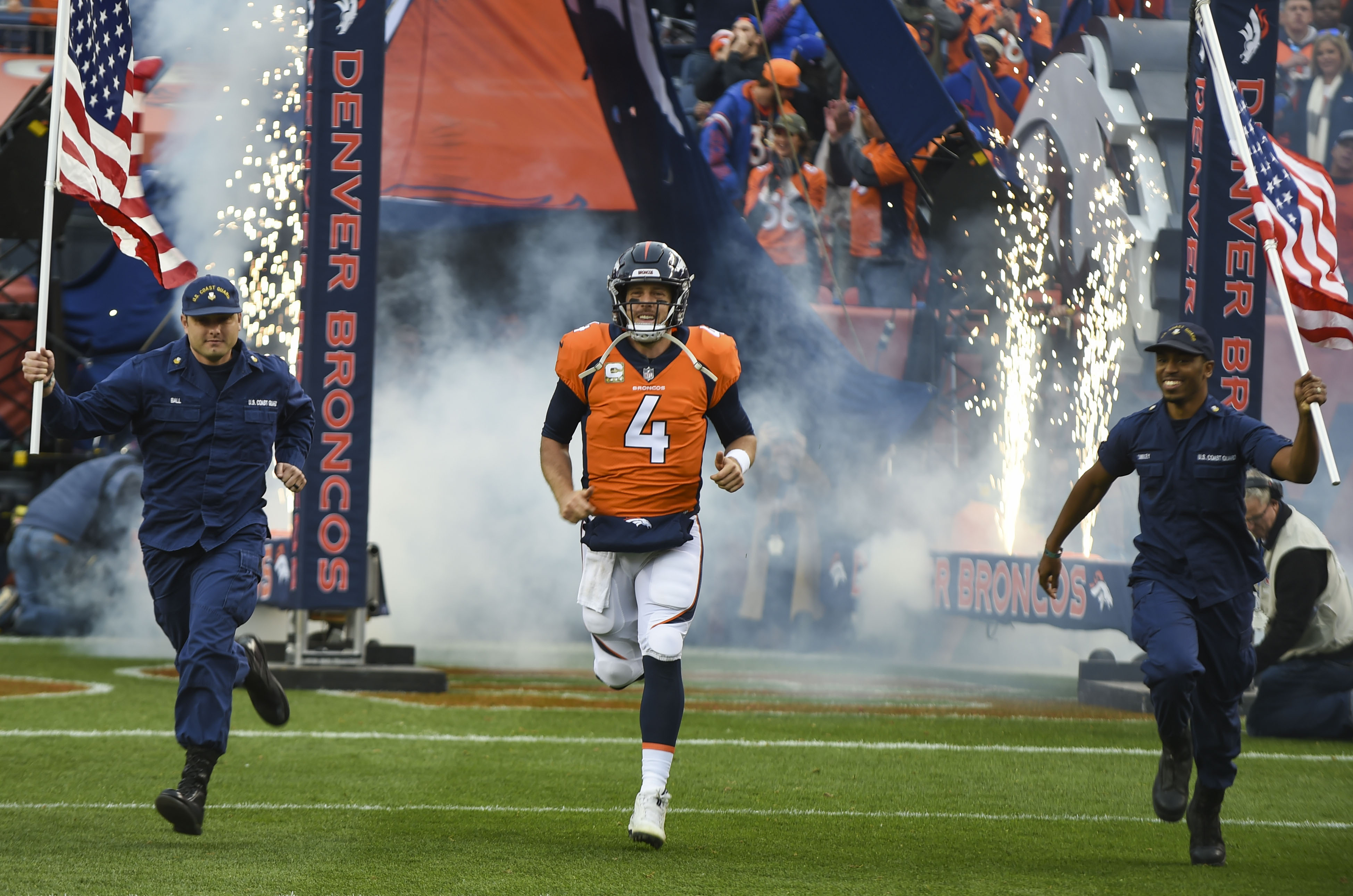 Denver broncos salute to service hot sale 2018