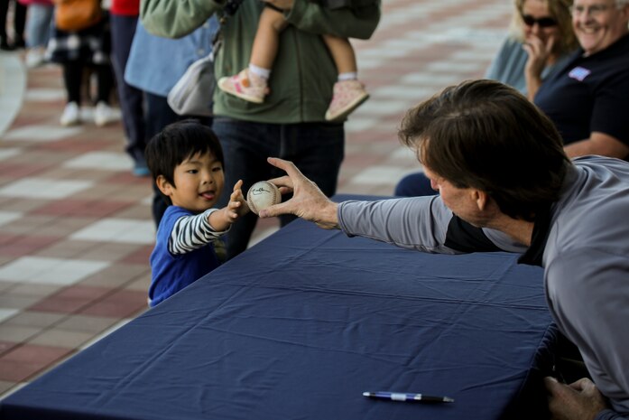 Randy Johnson visits Iwakuni during Kizuna Stadium 2nd anniversary