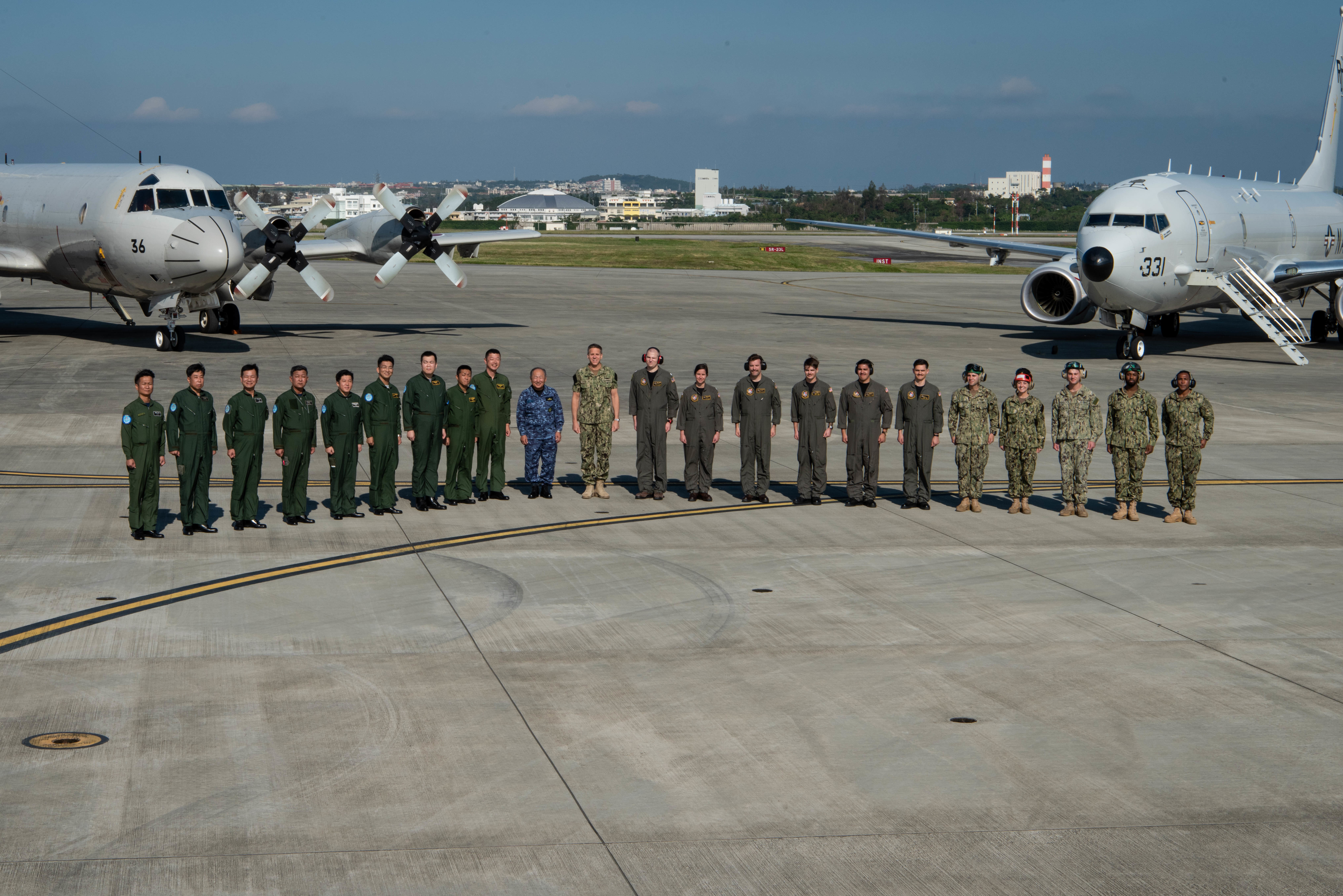 Navy Adm Davidson Joint Japan Staff Visit Kadena Ab