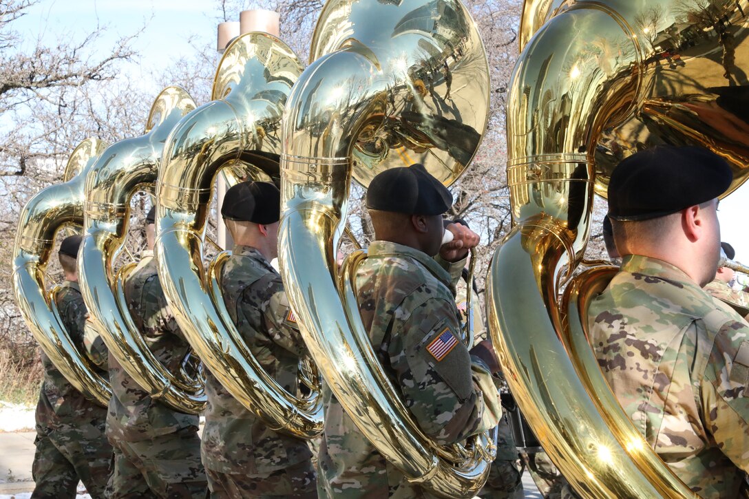 484th Army Band take part of Veterans Day parade