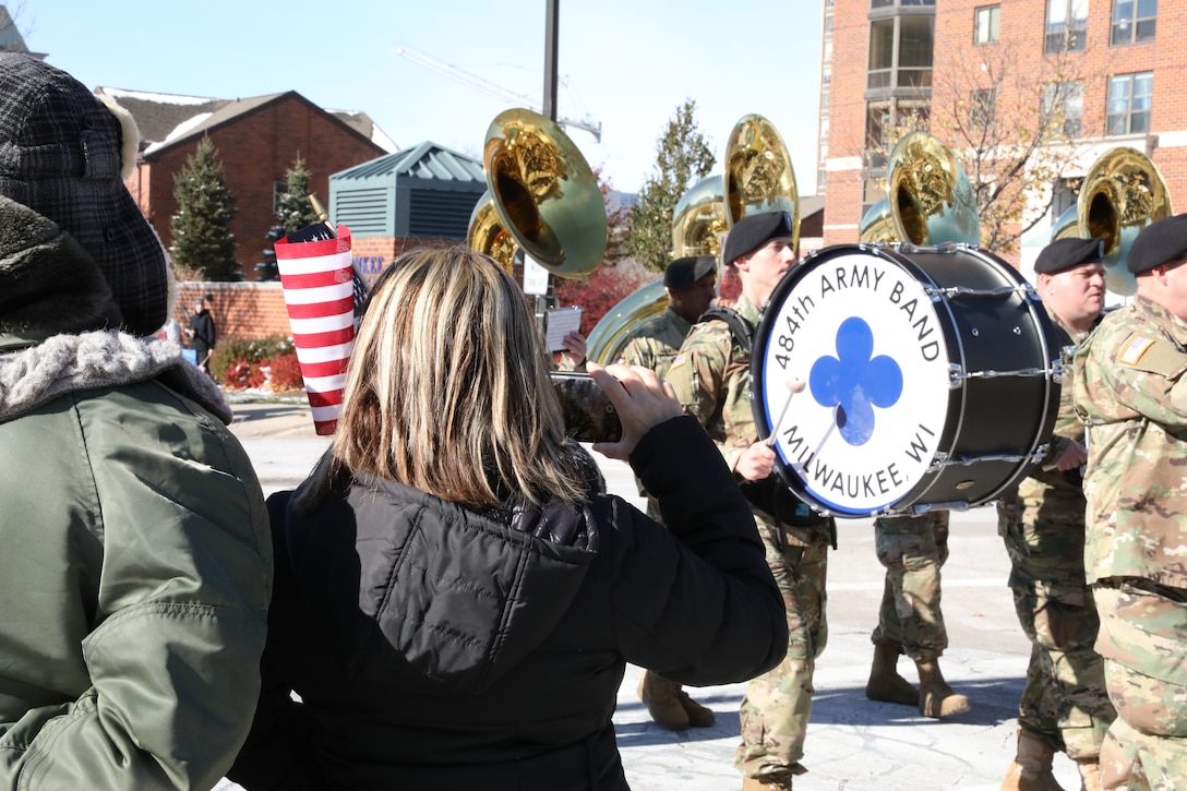 484th Army Band take part of Veterans Day parade