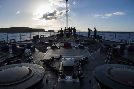 USS Ashland continues FEMA support to CNMI