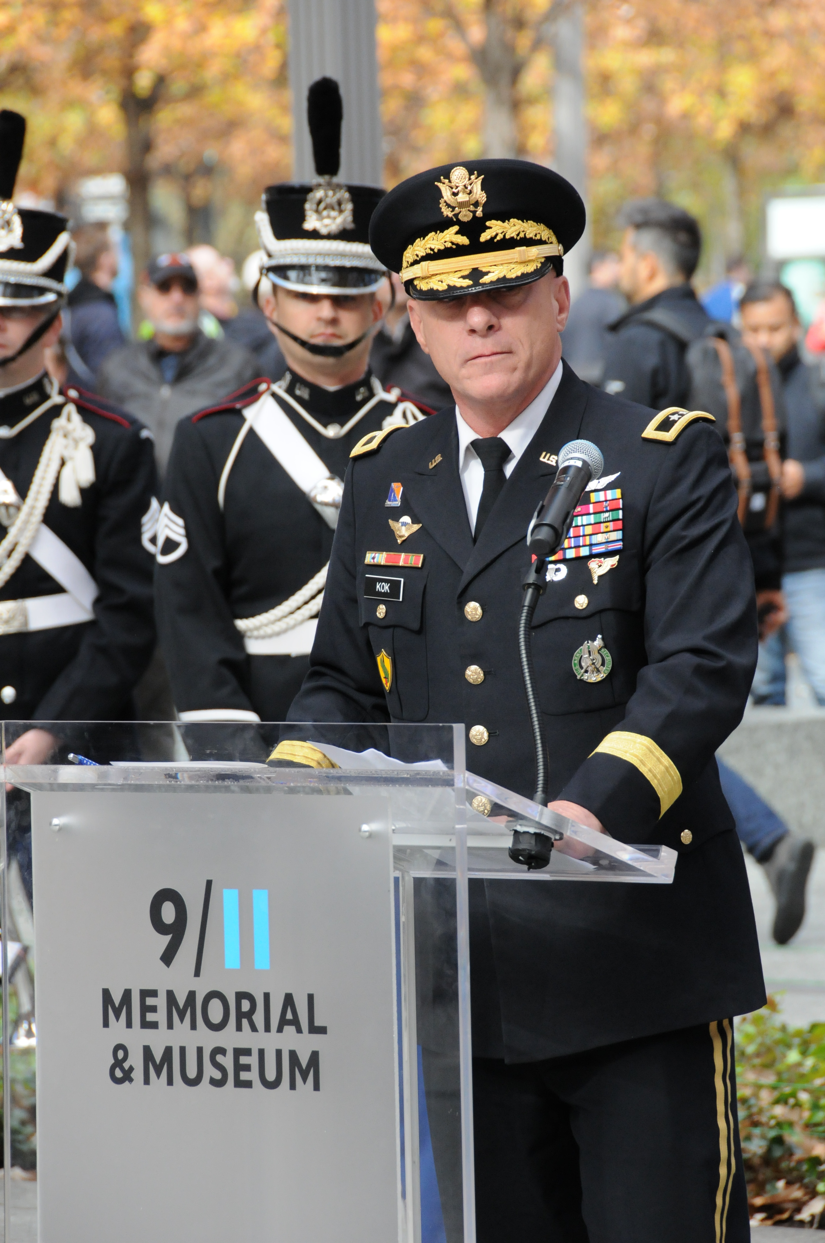 Army Reserve Leader Welcomes New Soldiers At 9 11 Memorial