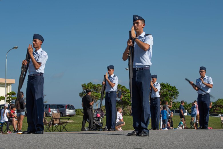 Kadena hosts Veteran's Day Parade