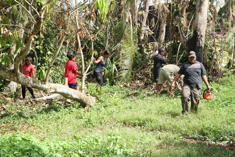 Army Reserve Soldiers help fellow Soldiers with home cleanup