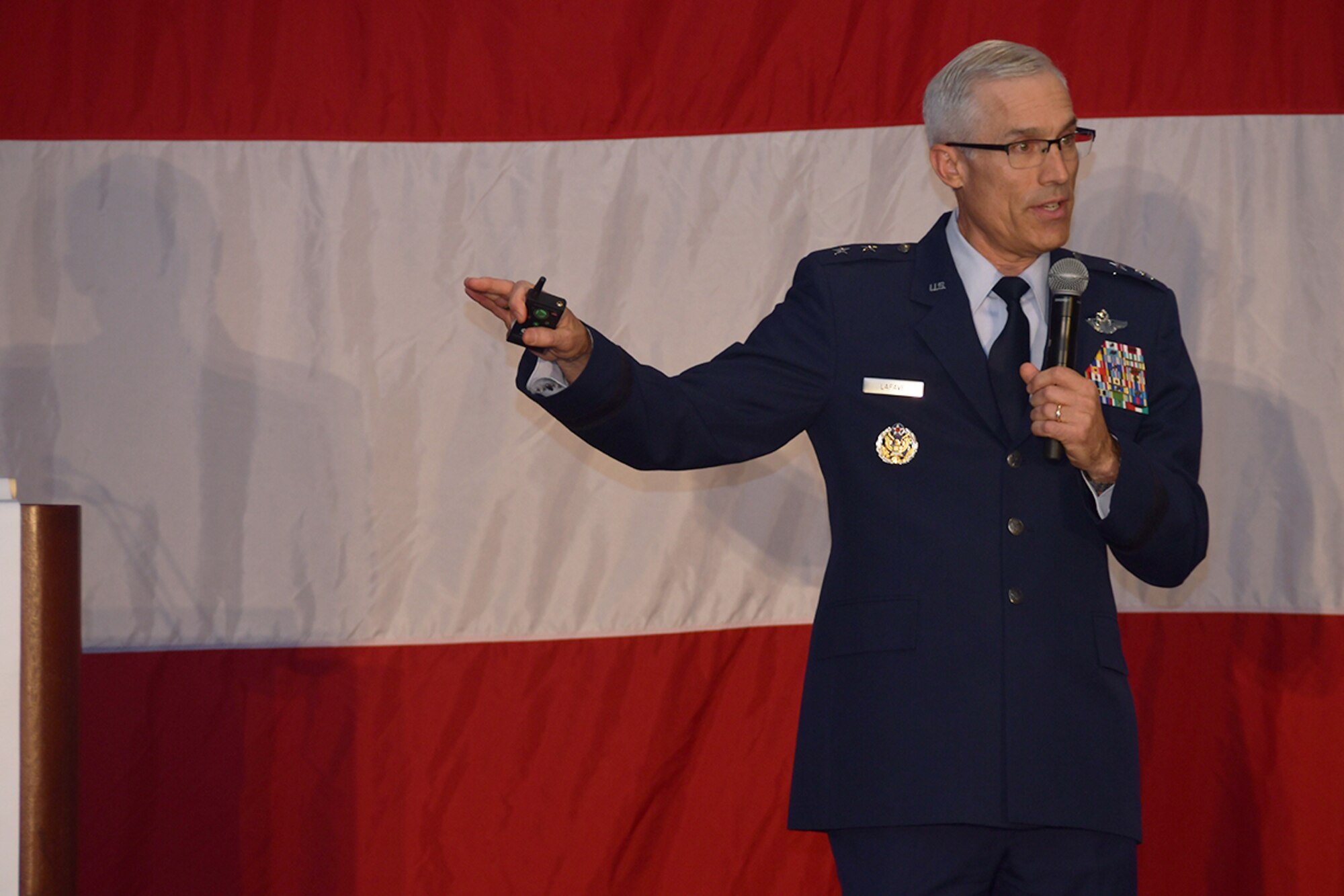 22nd AF commander highlights community, innovation during ARMAC military luncheon