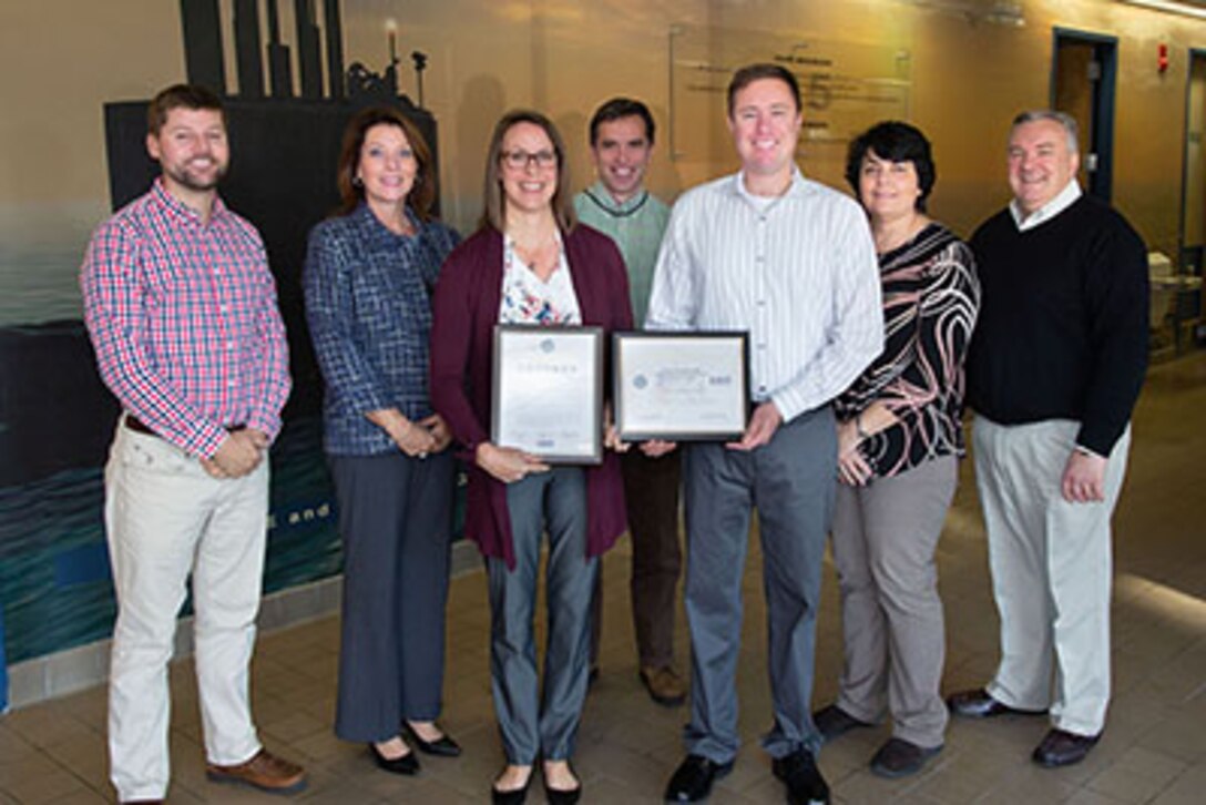 NUWC Division Newport supervisor receives Employer Support of the Guard and Reserve Service Member Patriot Award