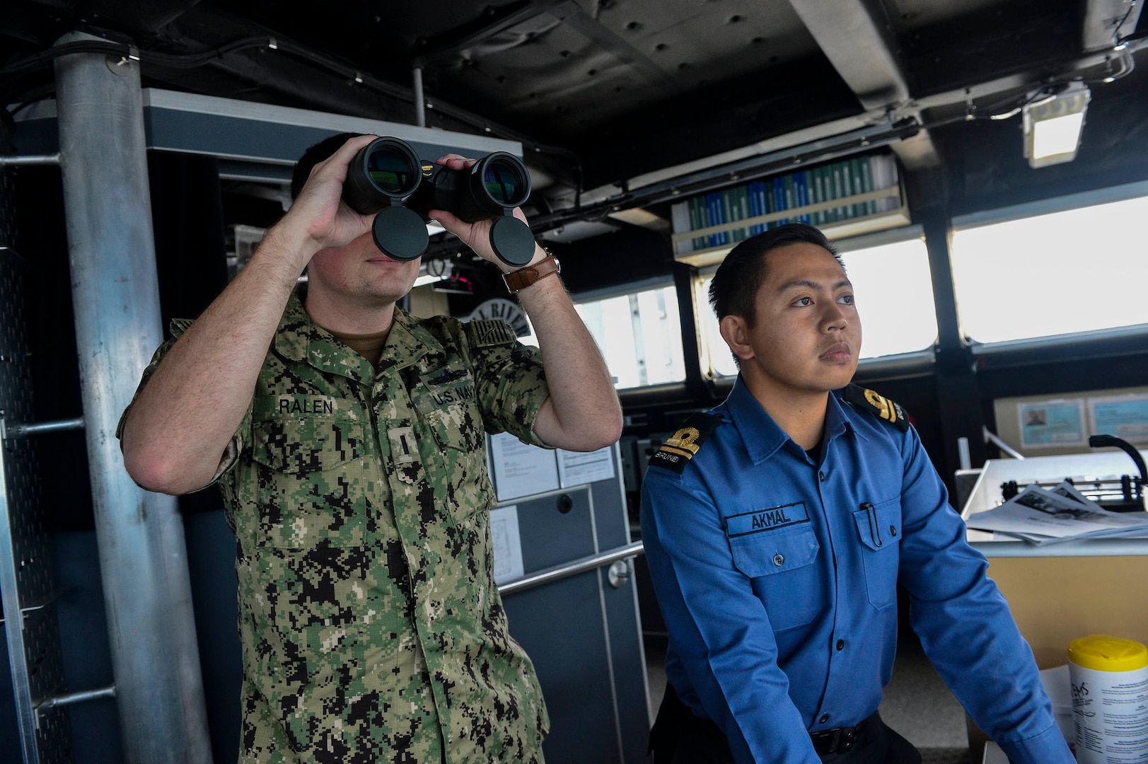 U.S., Brunei navies conduct annual CARAT maritime exercise