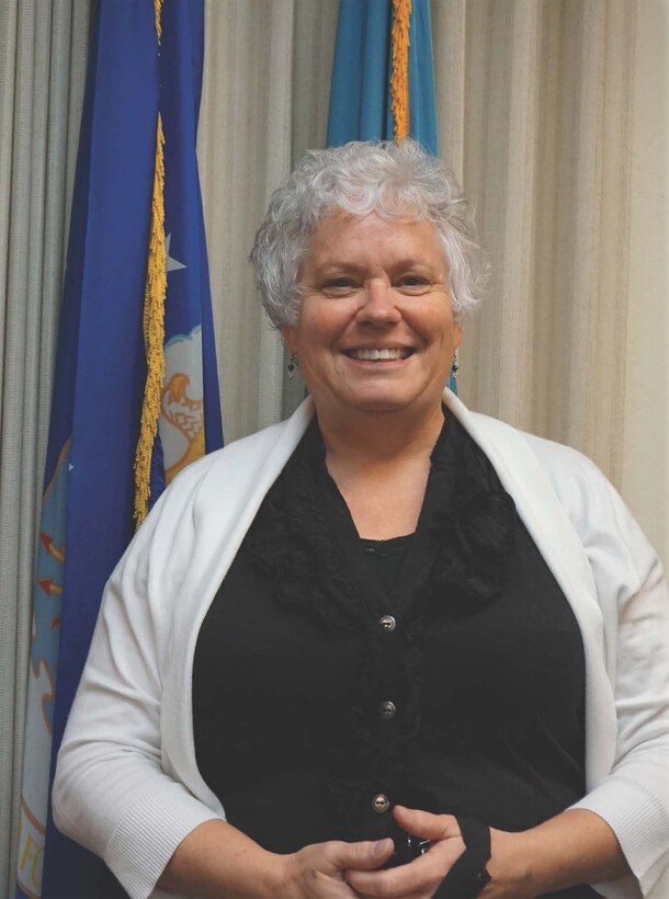 San Joaquin’s Uhl receives DLA Director’s Strategic Goals Award for transportation management