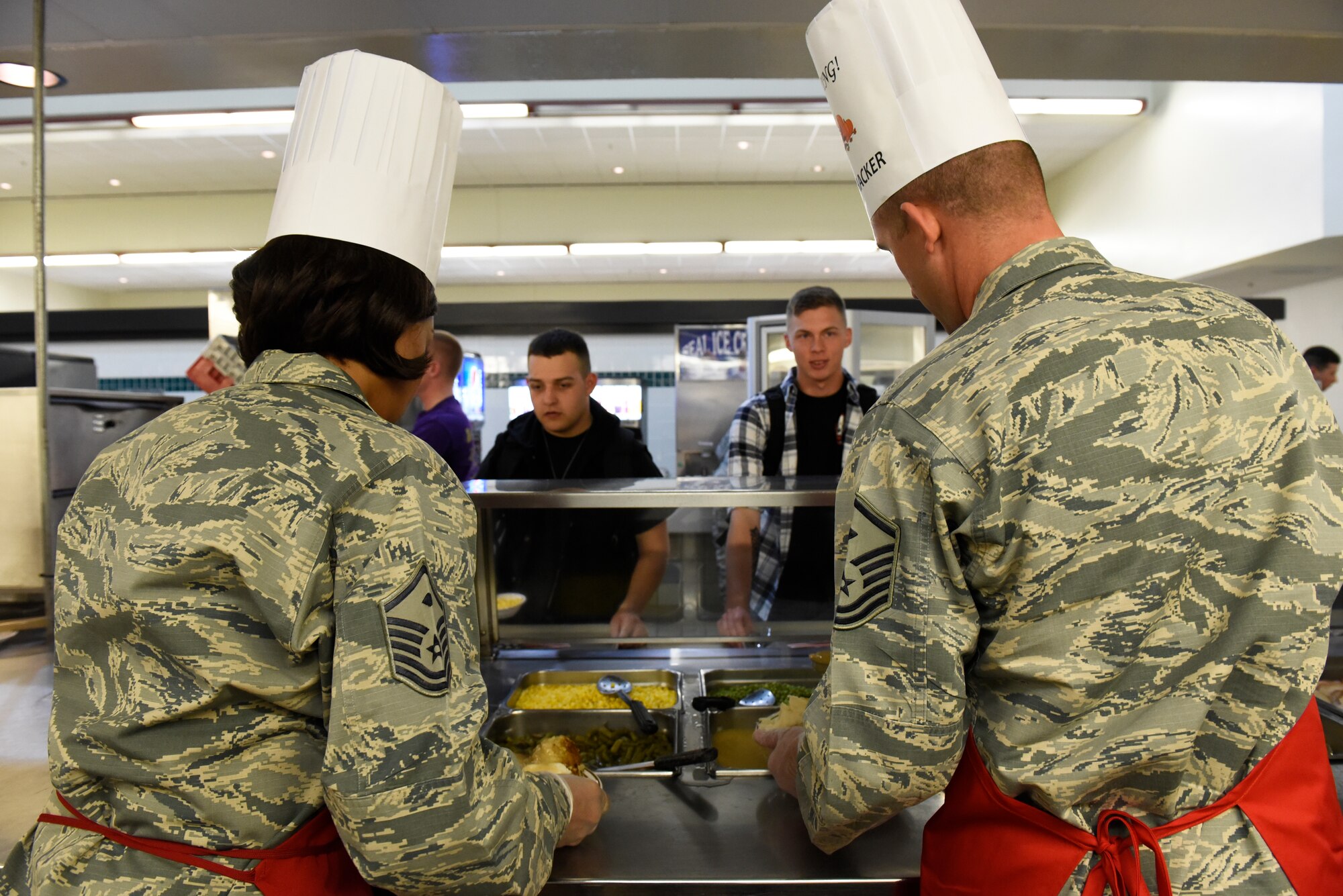 Leadership serves Thanksgiving Day meal to Airmen