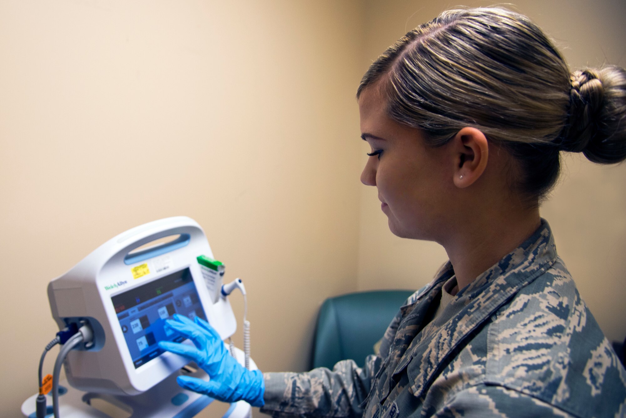 U.S. Air Force Senior Airman Amber Durrence, a 6th Medical Operations Squadron mental health technician, measures a patient’s vitals at MacDill Air Force Base, Fla., Nov. 29, 2018.