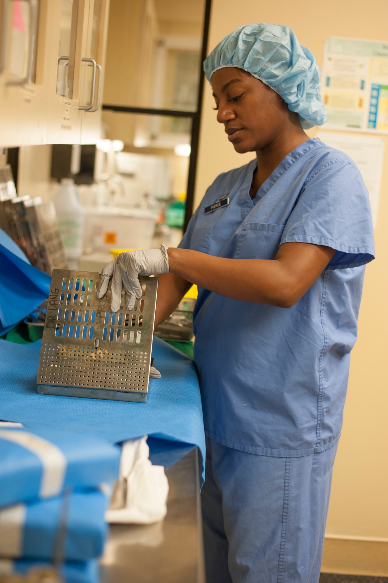 U.S. Air Force Tech. Sgt. Aza Pierce, 6th Dental Squadron NCO in charge of the dental instrument processing center, assembles a dental instrument tray, Nov. 30, 2018 at MacDill Air Force Base, Fla.