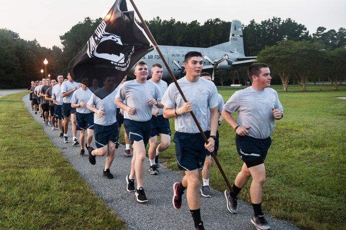 Members from Joint Base Charleston, S.C., participate in the base’s POW/MIA remembrance run Sept. 28, 2018.