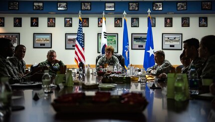 AF Surgeon General visits Kunsan, reviews innovative contingency medical support