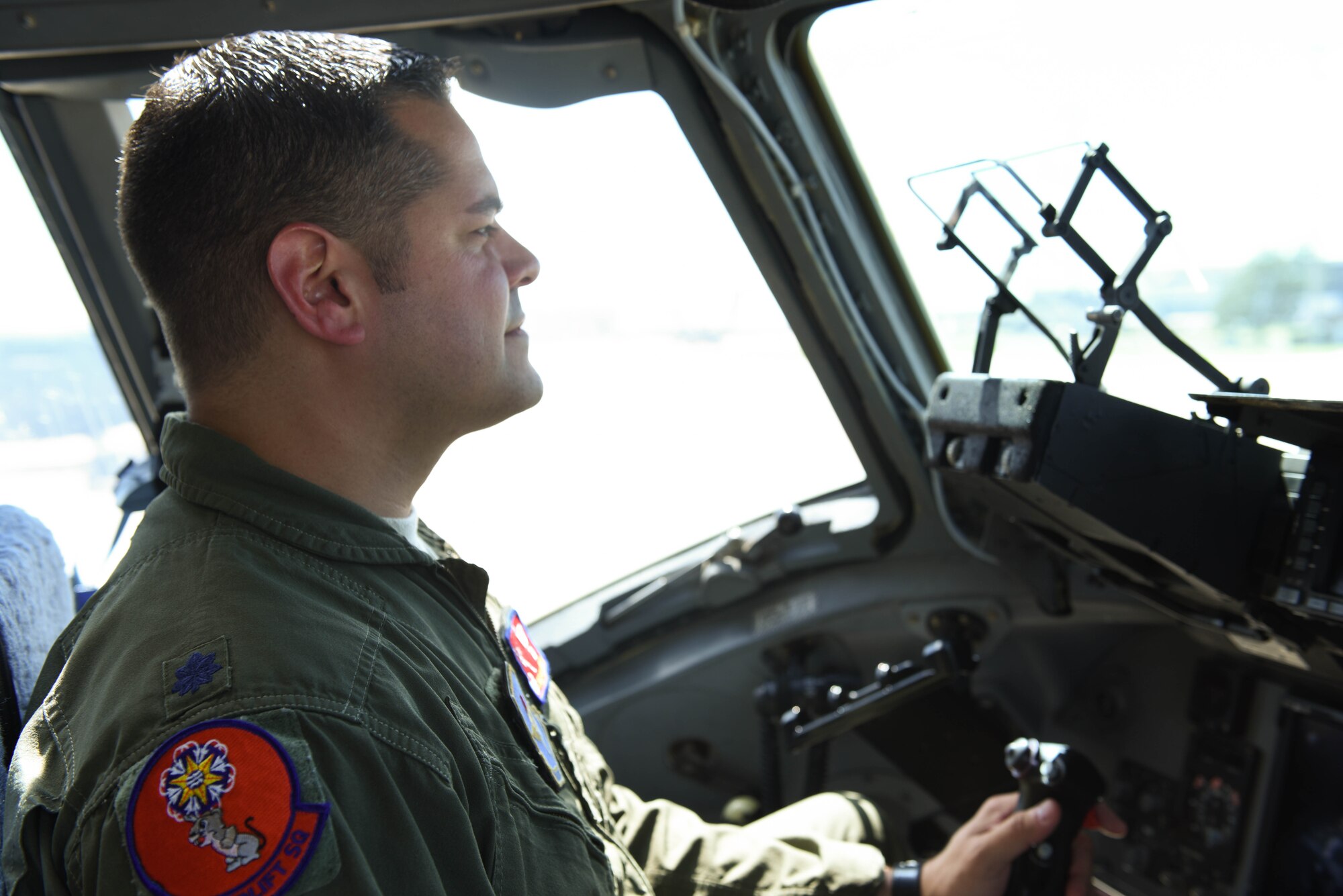 U.S. Air Force Lt. Col. Carlos Berdecia, commander of the 58th Airlift Squadron, operates a C-17 Globemaster III, Sept. 24, 2018, at Altus Air Force Base, Okla. Berdecia was born and raised in Puerto Rico and continued his family’s tradition of serving in the military.  (U.S. Air Force photo by Amn Dallin Wrye)