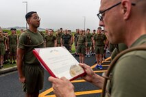 Marine earns award for lifesaving actions in Bali