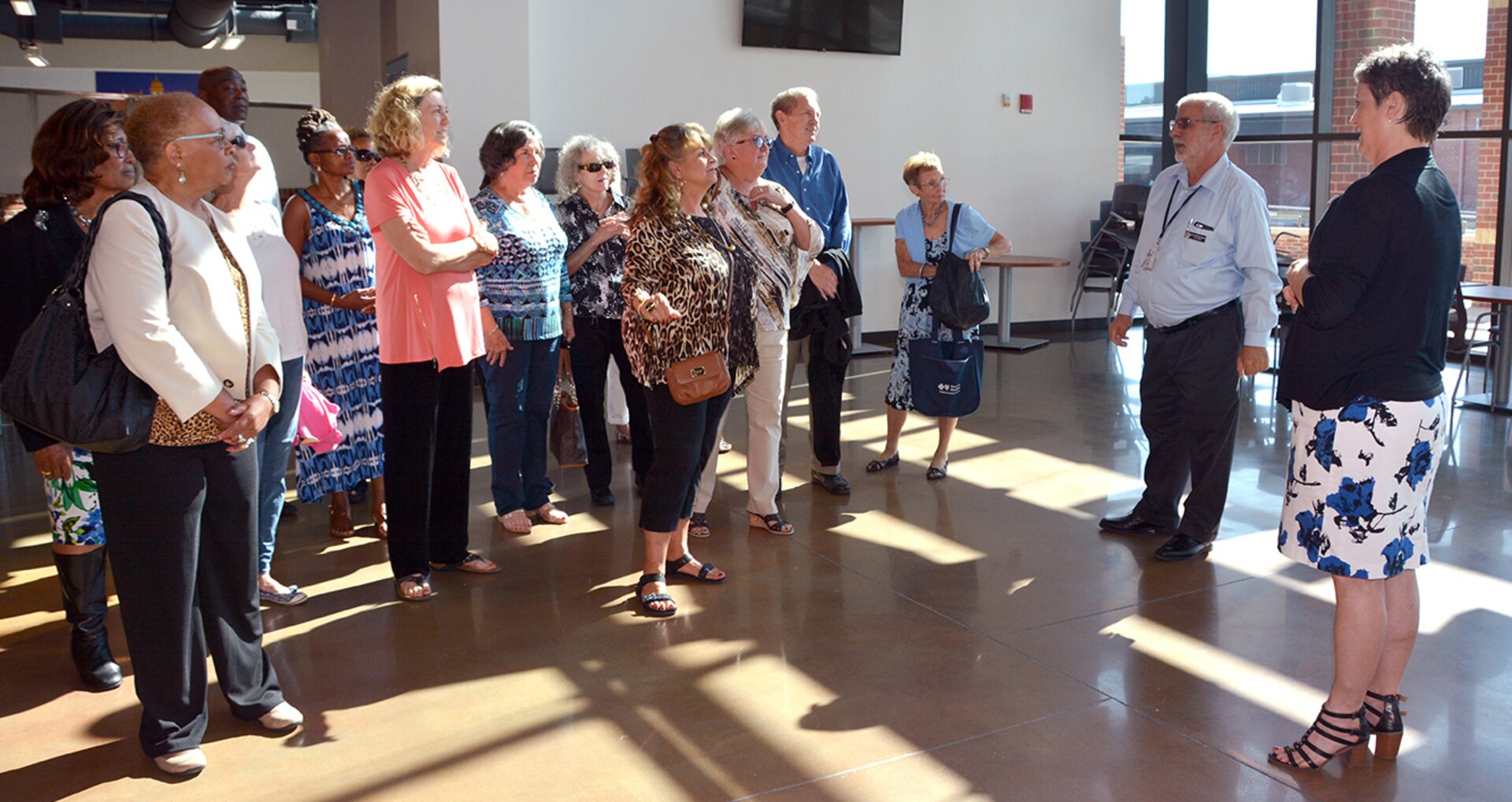 Retirees visit new operations center on DSCR