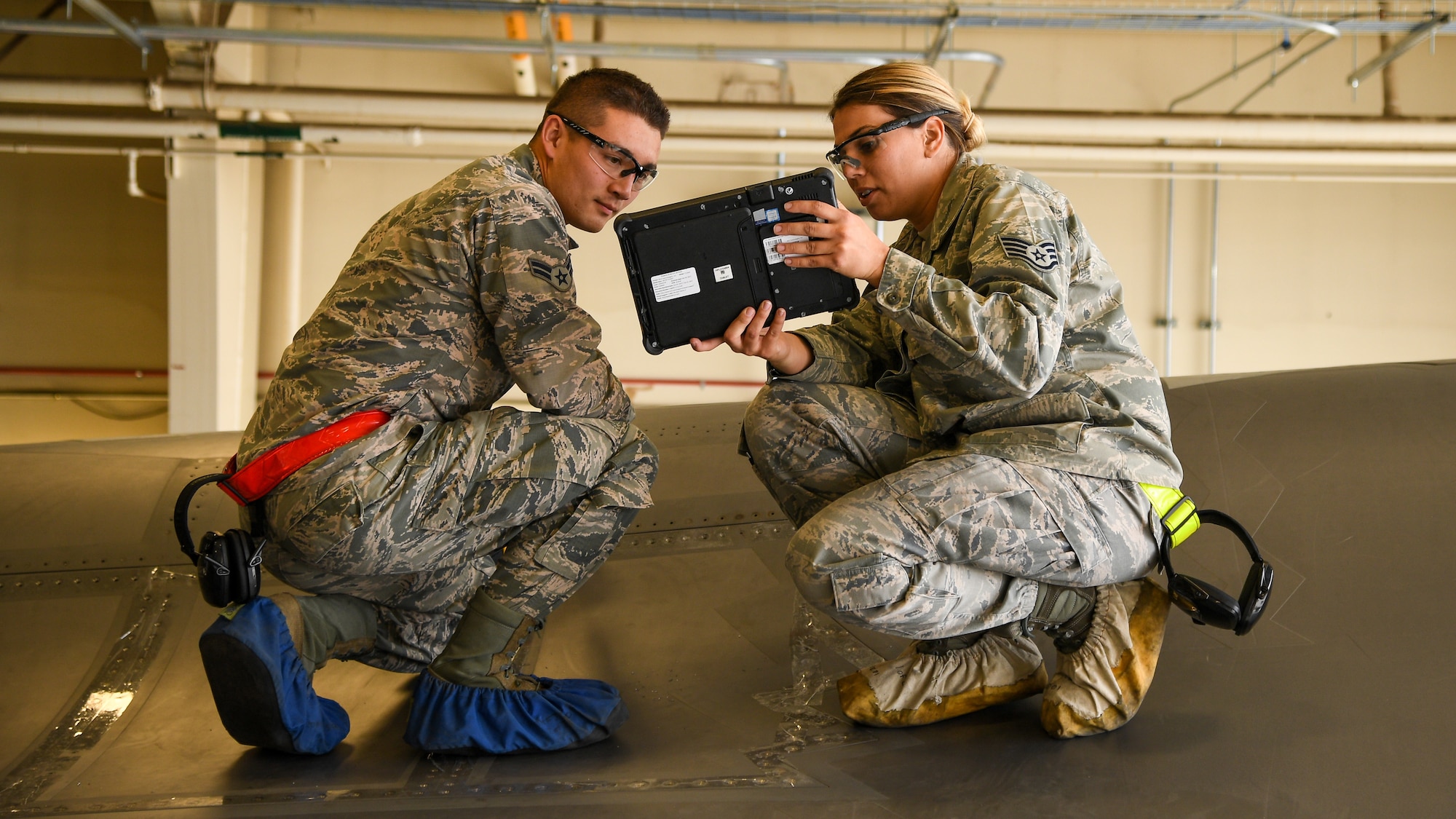 388th Fighter Wing F-35A maintainers use new tablets to connect with jet.