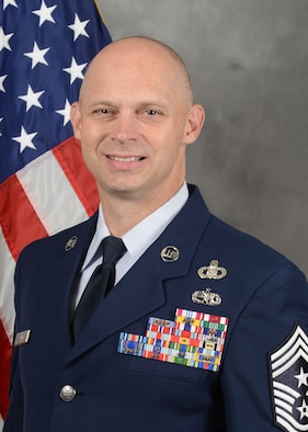 Official photo of CMSgt Palmer