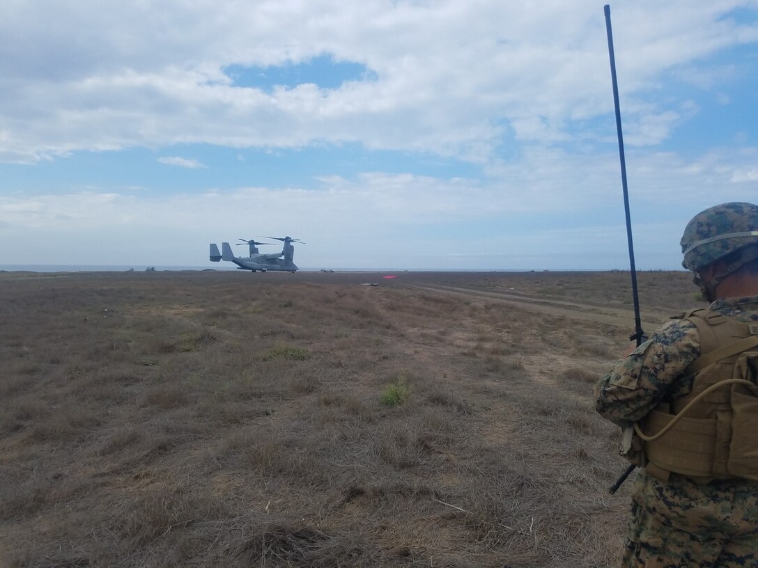 October 2018 - 1stLt Manuel De La Cruz, Service Company, coordinates air to ground refueling operations between 9th Comm Bn and VMM-364.