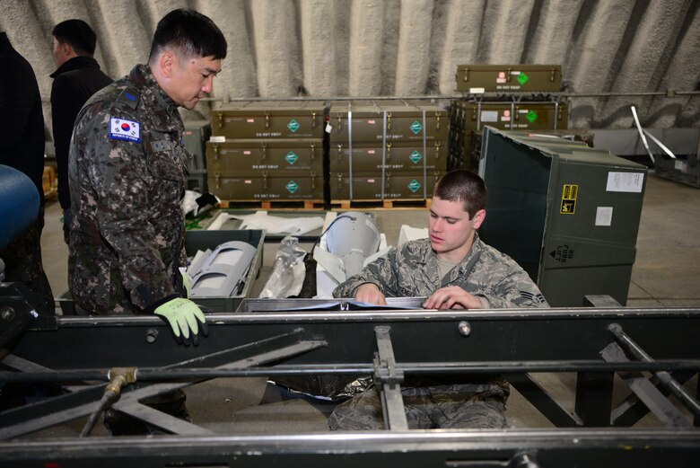 The bomb build provides an opportunity to exchange tactics, techniques and procedures while improving interoperability between ROKAF and U.S. Air Force Airmen.