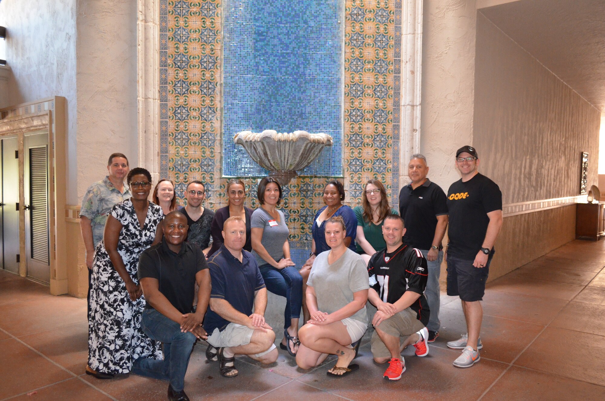 Singles Strong Bonds participants pose for a picture during the event, in Scottsdale, Ariz., 23 Sept., 2018. The event helped members sharpen their relationship and interpersonal skills. (Courtesy photo).