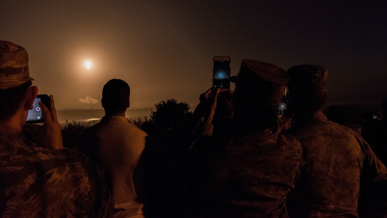 Vandenberg launches SpaceX Falcon 9