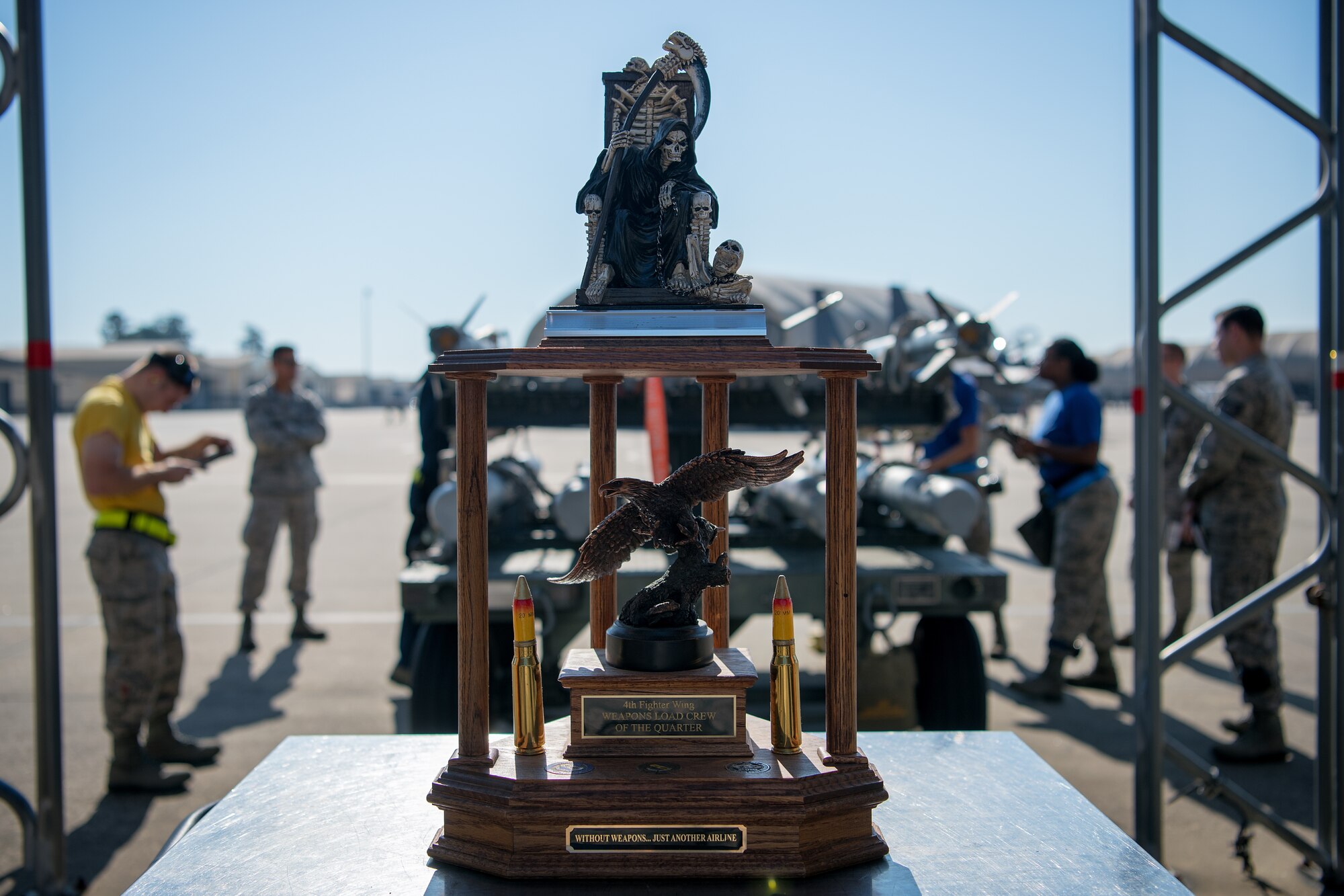 AMUs compete in quarterly load crew competition