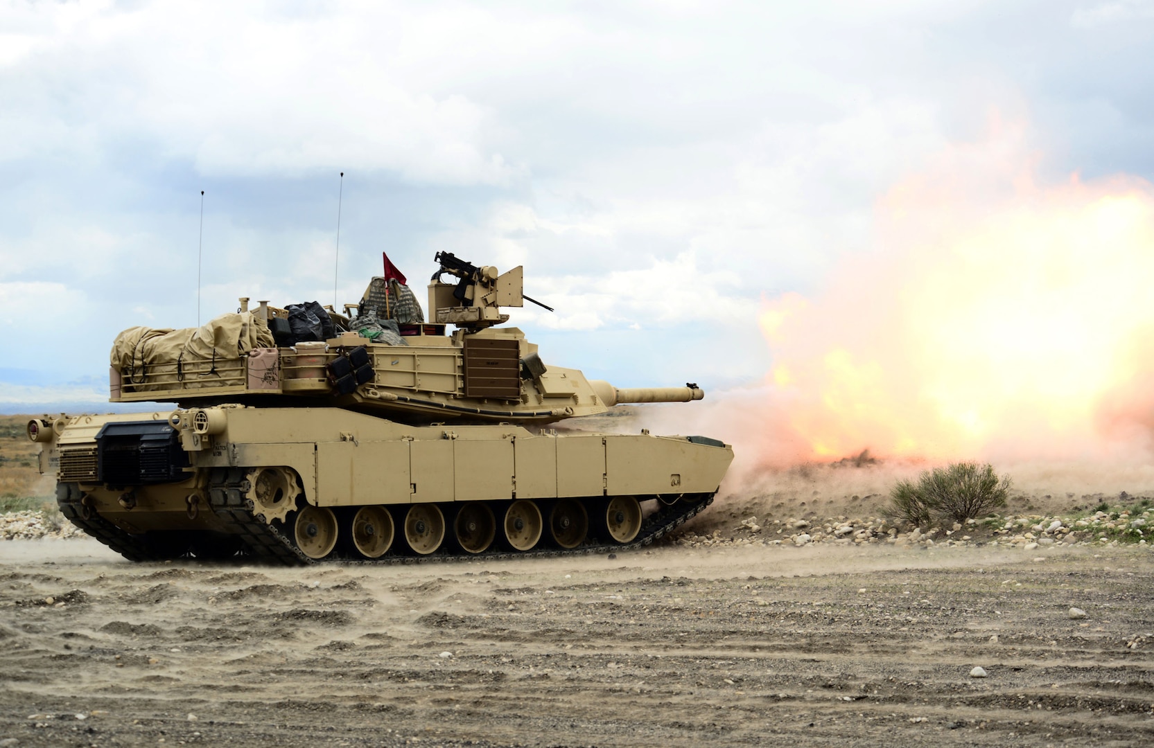 Oregon Army National Guard Soldiers with 3rd Battalion, 116th Cavalry Regiment, conduct live-fire gunnery training with M1A2 SEP V2 Abrams main battle tanks, April 17, 2018, at the Orchard Combat Training Center near Boise, Idaho.