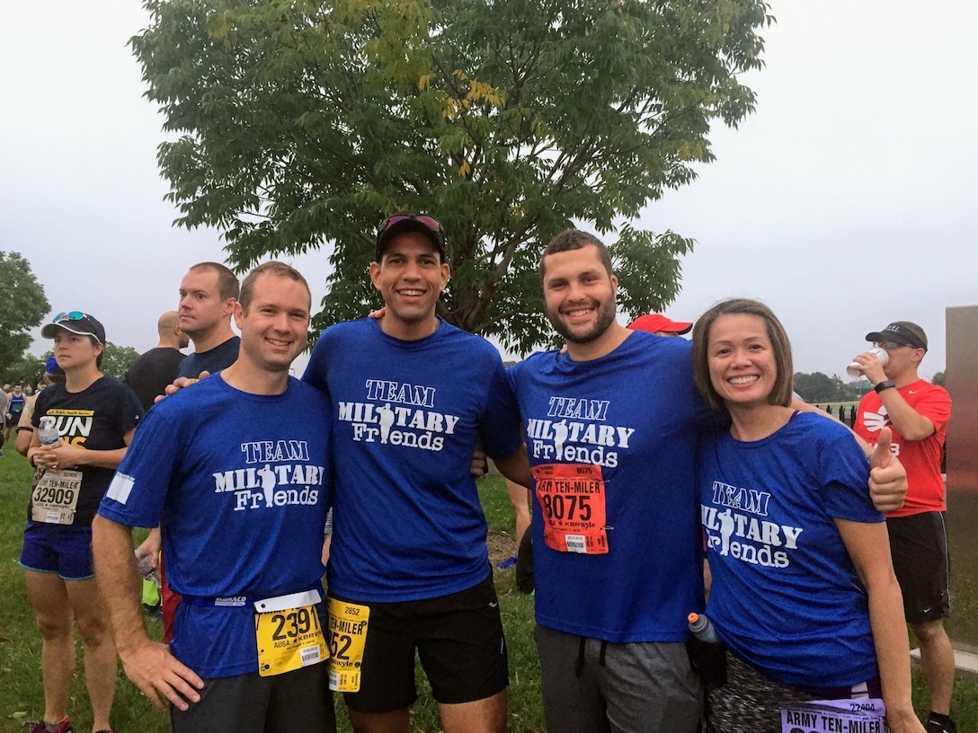 Army Reserve Element EUCOM Soldiers run for the fallen at the Army Ten Miler