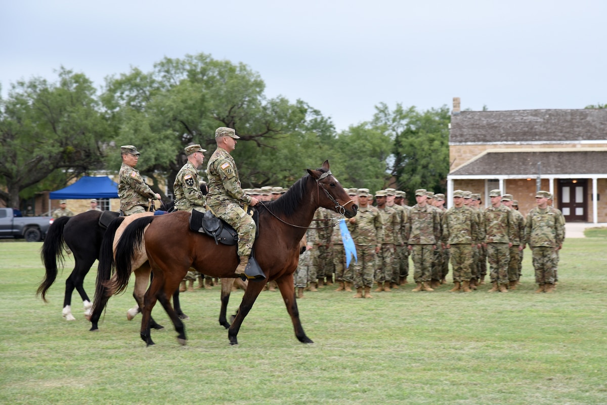 Photo story - 344th Military Intelligence Battalion welcomes Photo story - 344th Military Intelligence Battalion welcomes