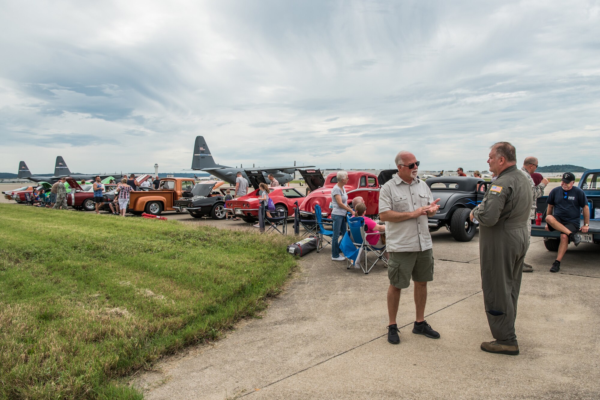 More than 1,000 Airmen, family members and retirees attendeded the 123rd Airlift Wing’s Family Day at the Kentucky Air National Guard Base in Louisville, Ky., Sept. 16, 2018. The event, which was sponsored by the Airman and Family Readiness Office and the Key Volunteer Group, featured a car show, a static-display C-130 Hercules aircraft and several other activities. (U.S. Air National Guard Photo by Staff Sgt. Joshua Horton)
