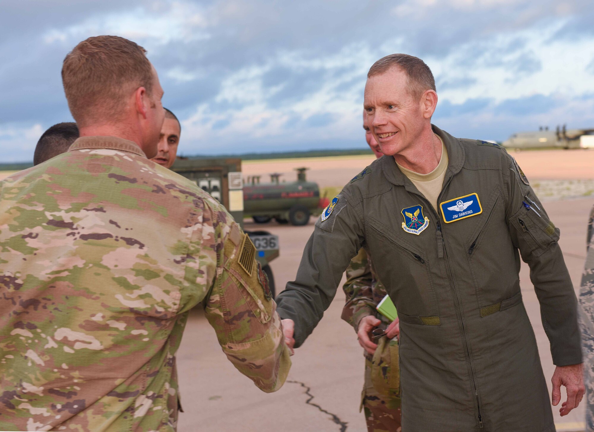 8th AF commander visits Dyess