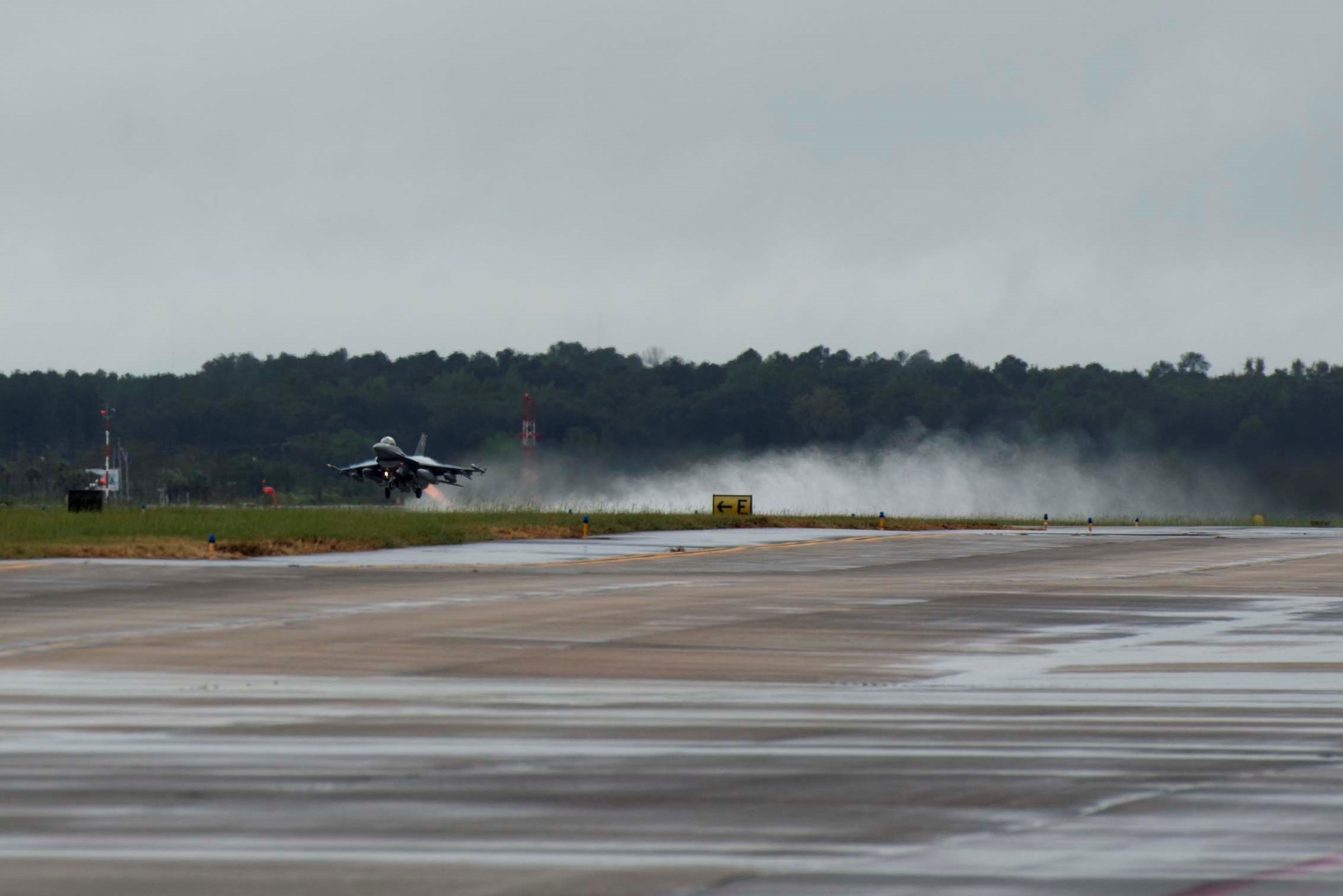 A U.S. Air Force pilot assigned to the 79th Fighter Squadron (FS) flies an F-16 Fighting Falcon at Shaw Air Force Base, S.C., Oct. 10, 2018.