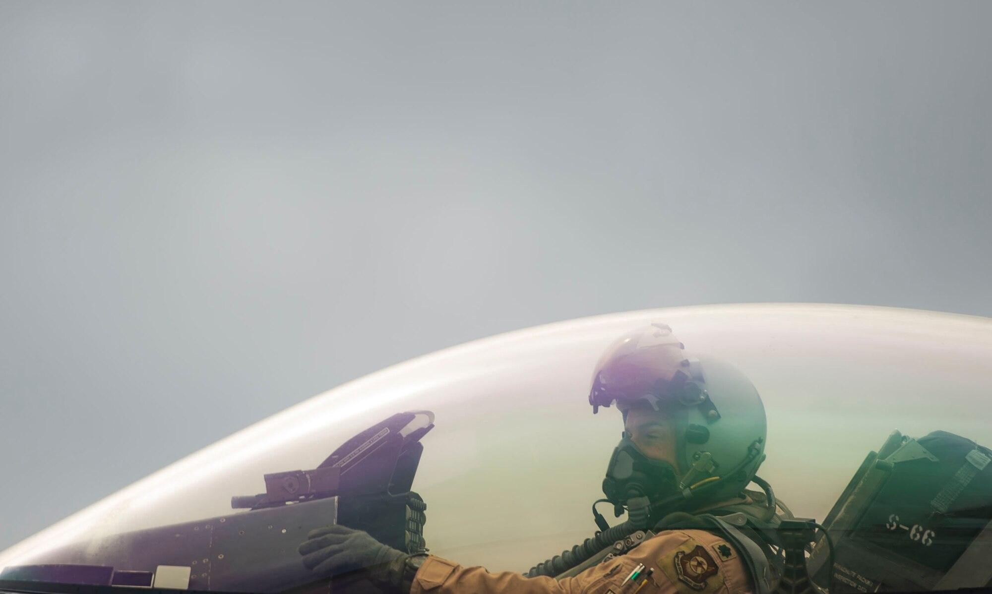 A U.S. Air Force pilot assigned to the 55th Fighter Squadron (FS) taxis on the runway at Shaw Air Force Base, S.C., Oct. 10, 2018.