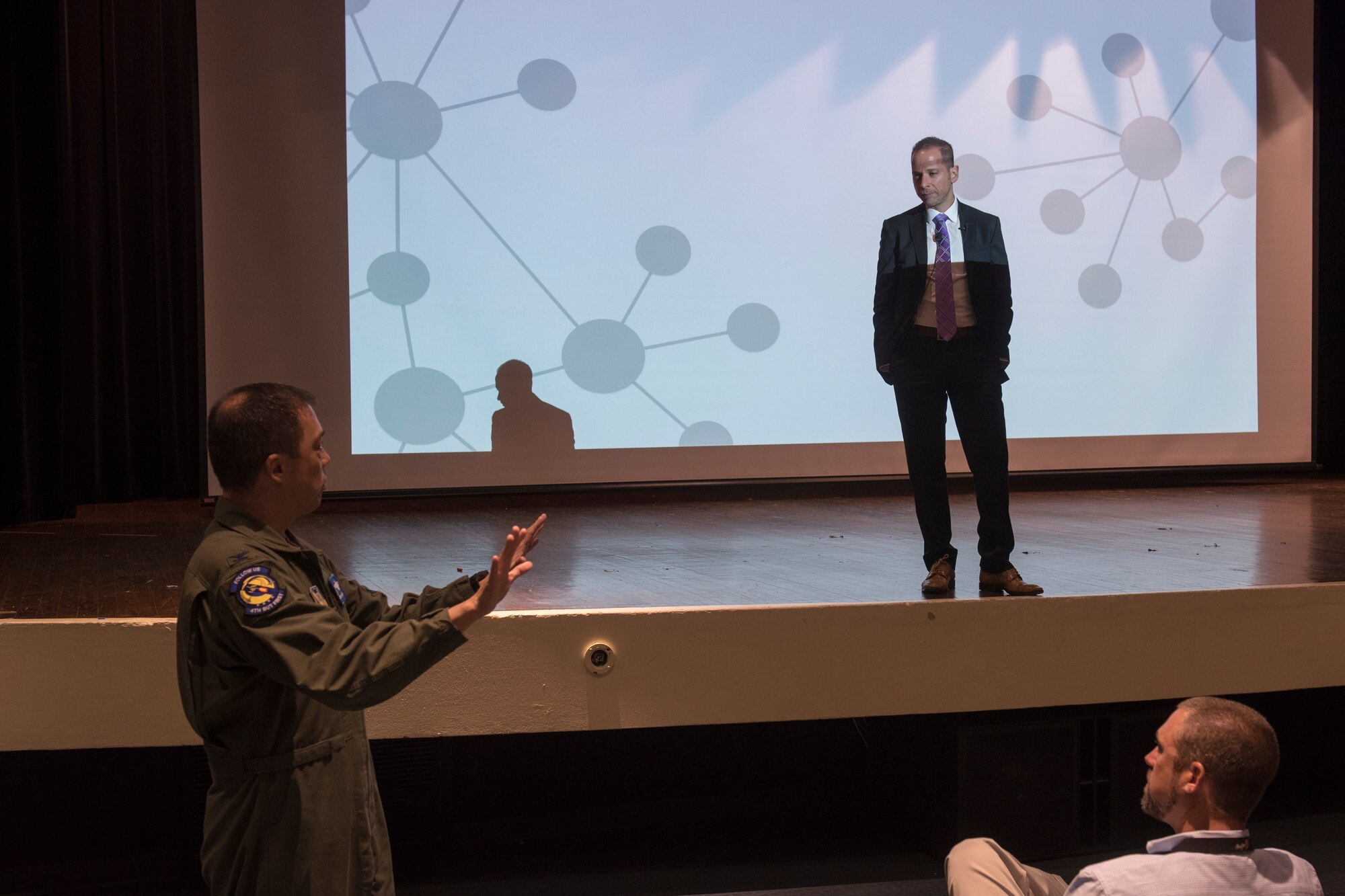 Bestselling author visits SJAFB