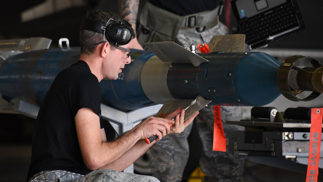388th and 419th Fighter Wing F-35A load competition