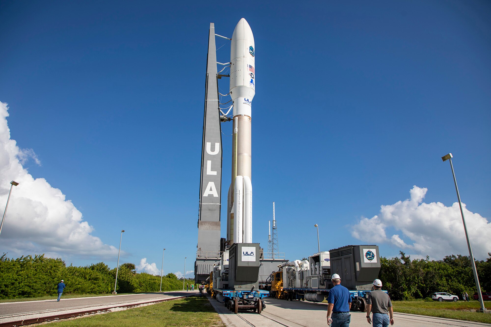 AEHF-4 Atlas V rollout