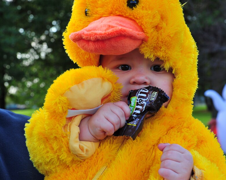 910th Families Enjoy Halloween Party Youngstown Air Reserve