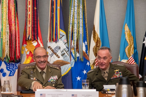 Marine Corps Gen. Joe Dunford, chairman of the Joint Chiefs of Staff, meets with Spain’s Chief of Defence Gen. Fernando Alejandre Martinez at the Pentagon, Oct. 18, 2018.