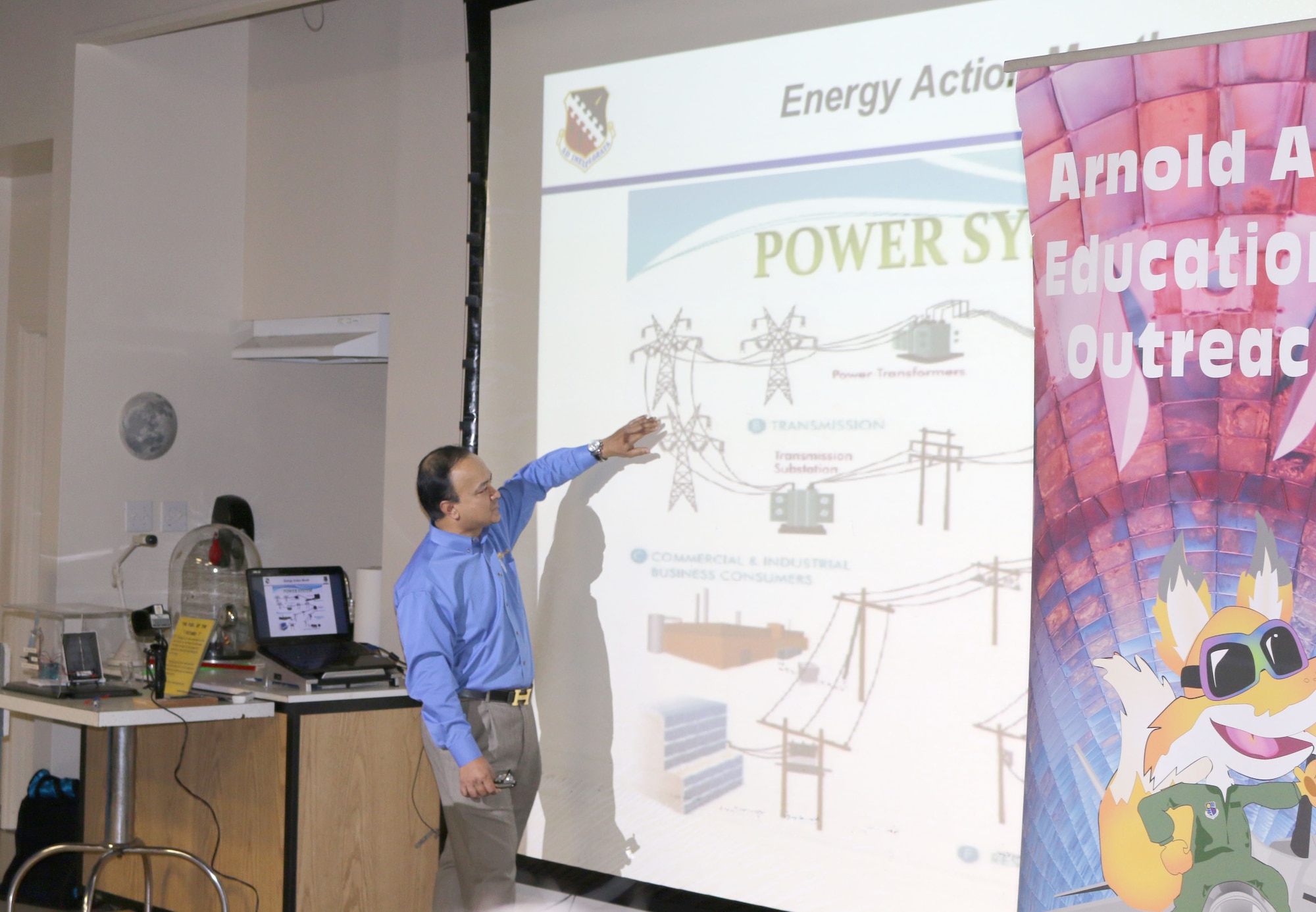 Kazi Mamun, Resource Efficiency manager at Arnold Air Force Base, gives a presentation on the importance of conserving energy during the Fall Science, Technology, Engineering and Mathematics Camp held Oct. 10 at the Hands-On Science Center in Tullahoma. (U.S. Air Force photo by Deidre Ortiz)