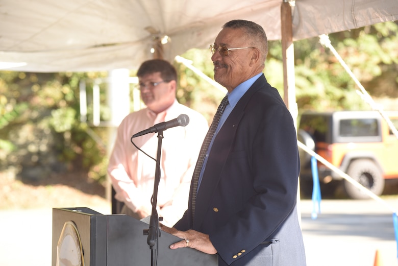 Park Ranger Bobby Bartlett, a community icon known as “Mr. B,” gives the invocation Oct. 19, 2018 for the Dale Hollow Dam and Reservoir 75th Anniversary Commemoration at the dam in Celina, Tenn. He previously gave the 50th Anniversary invocation in 1993. (USACE photo by Lee Roberts)