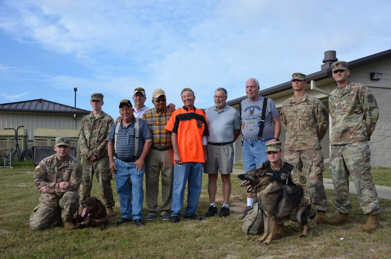 Vietnam Veteran Dog Handlers Visit Fort Benning 904th Military Working Dog Detachment U S Army Training And Doctrine Command Article Display
