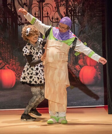 Halloween Carnival in Iwakuni City creates opportunity to make f