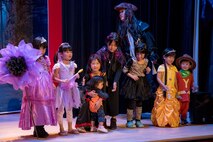 Halloween Carnival in Iwakuni City creates opportunity to make f