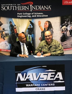 USI President Dr. Ronald Rochon and NSWC Crane Commanding Officer CAPT Mark Oesterreich signed a cooperative research and development agreement (CRADA) in a ceremony on October 22, 2018 hosted at NSWC Crane. The CRADA between NSWC Crane and USI allows both entities to leverage each other’s subject matter experts, laboratory space, and high-tech equipment.