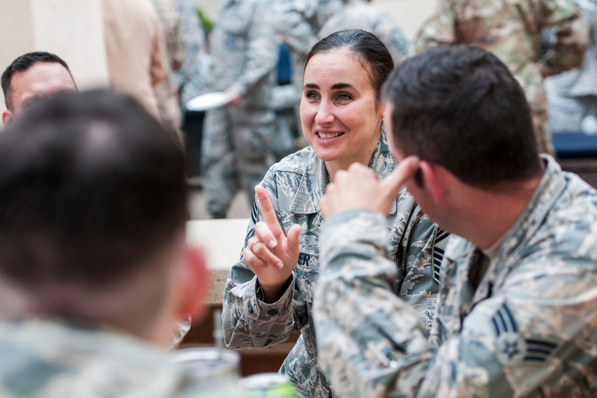 480th ISRW Commander visits the 548th ISRG.