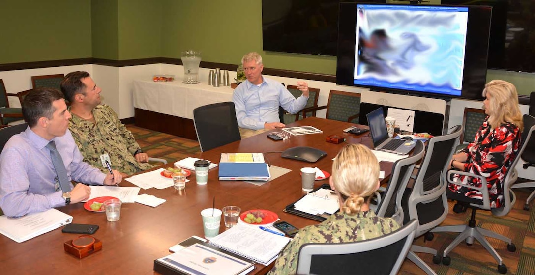 Customer Operations director hosts New Commanders’ Round Robin